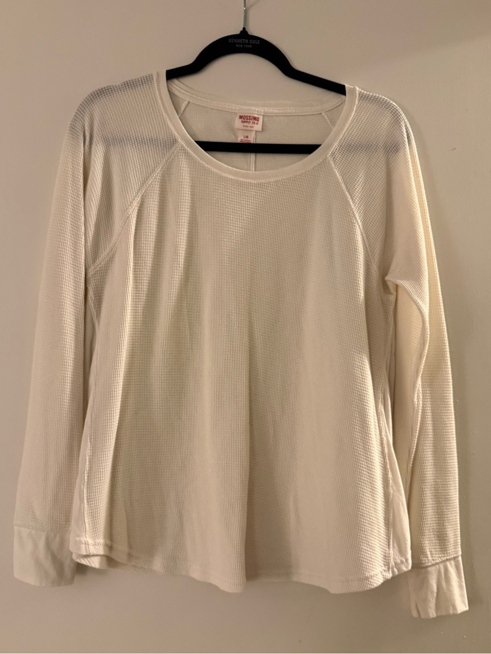 MOSSIMO Supply Co. White Long-Sleeve Thermal Top